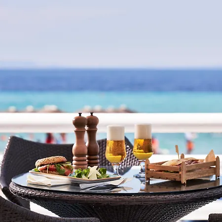 Antigoni Seaside Hotel