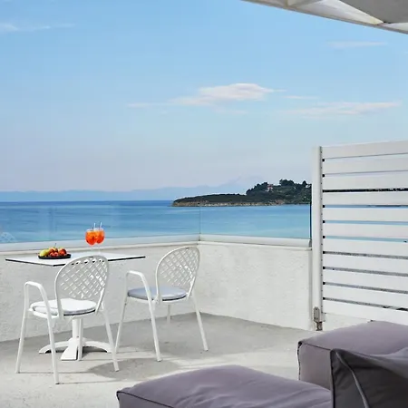 Antigoni Seaside فندق