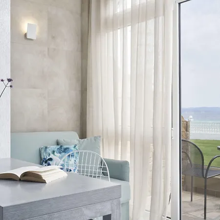 Hotel Antigoni Seaside 4*