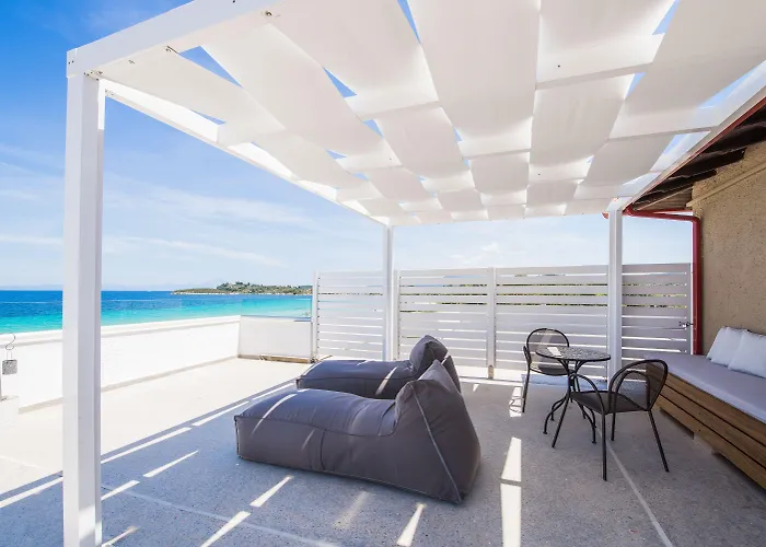 Antigoni Seaside Otel 4*